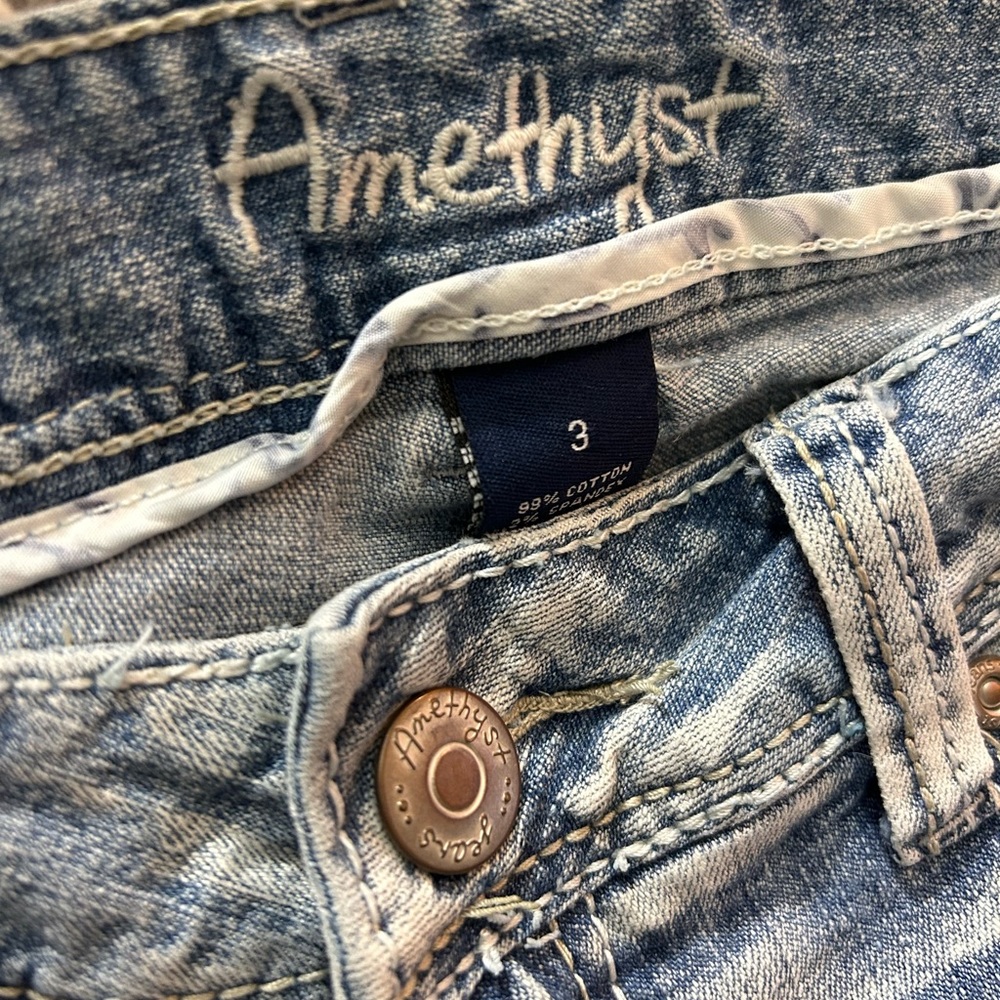 Amethyst women’s bootcut jeans, Size 3 - Picture 3 of 7